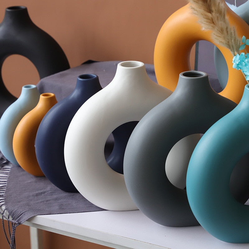 
                  
                    Circle Ceramic Vase
                  
                